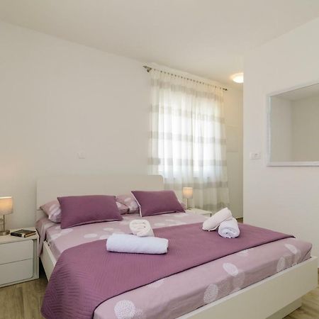 Privat Room Luka Zadar Bagian luar foto