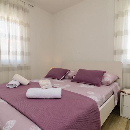 Privat Room Luka Zadar Bagian luar foto